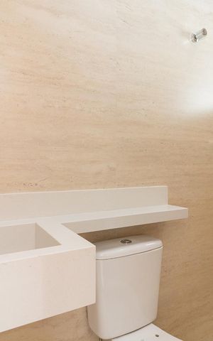 Casa à venda com 200m², 3 quartos e 2 vagasBanheiro da Suíte 1