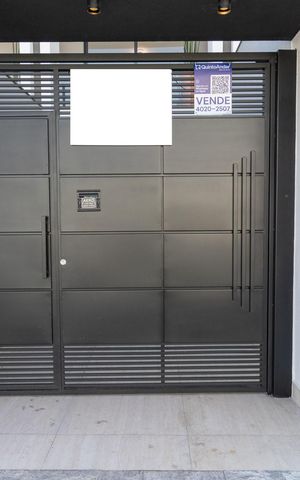 Casa à venda com 200m², 3 quartos e 2 vagasFachada