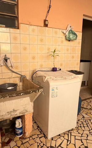 Casa à venda com 300m², 4 quartos e 3 vagas Casa à venda com 300m², 4 quartos e 3 vagasÁrea de Serviço