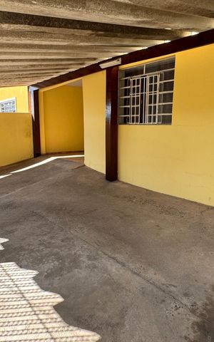 Casa à venda com 300m², 4 quartos e 3 vagas Casa à venda com 300m², 4 quartos e 3 vagasGaragem