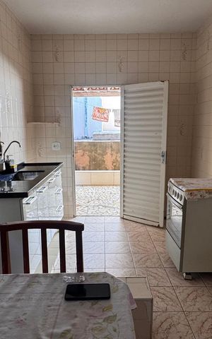 Casa à venda com 300m², 4 quartos e 3 vagas Casa à venda com 300m², 4 quartos e 3 vagasCozinha