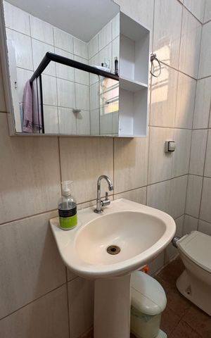 Casa à venda com 300m², 4 quartos e 3 vagas Casa à venda com 300m², 4 quartos e 3 vagasBanheiro