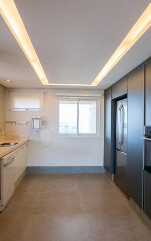 Apartamento para alugar com 183m², 3 quartos e 4 vagas Apartamento para alugar com 183m², 3 quartos e 4 vagasCozinha