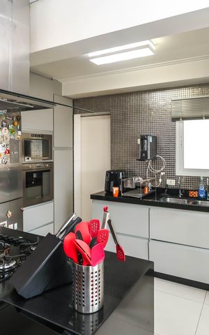 Apartamento à venda com 122m², 3 quartos e 2 vagas Apartamento à venda com 122m², 3 quartos e 2 vagasCozinha