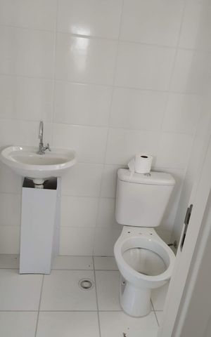 Apartamento à venda com 41m², 2 quartos e 1 vaga Apartamento à venda com 41m², 2 quartos e 1 vagaBanheiro