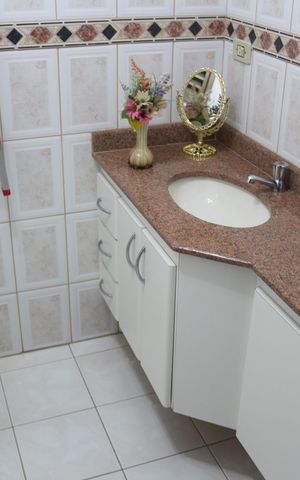 Apartamento à venda com 84m², 3 quartos e 1 vagaBanheiro da Suíte 1