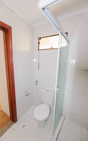 Casa para alugar com 120m², 2 quartos e 1 vaga Casa para alugar com 120m², 2 quartos e 1 vagaBanheiro da Suíte 1