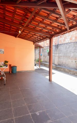 Casa à venda com 360m², 3 quartos e 2 vagas Casa à venda com 360m², 3 quartos e 2 vagasGaragem