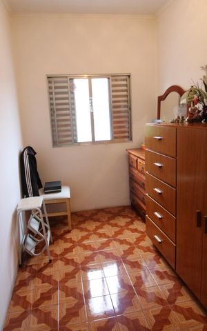 Casa à venda com 111m², 3 quartos e 6 vagasQuarto 2