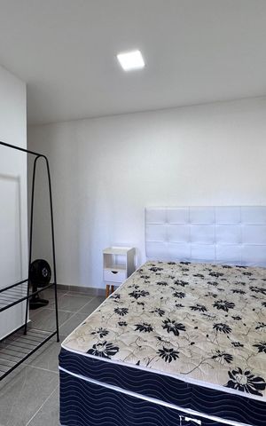 Casa de condomínio para alugar com 30m², 1 quarto e 1 vaga Casa de condomínio para alugar com 30m², 1 quarto e 1 vagaSala/Quarto