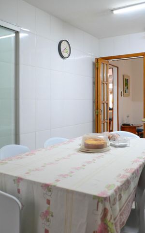 Casa à venda com 250m², 3 quartos e 2 vagas Casa à venda com 250m², 3 quartos e 2 vagasCozinha