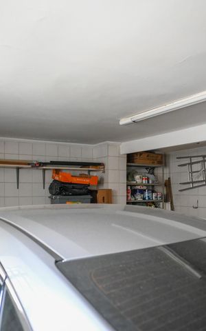 Casa à venda com 250m², 3 quartos e 2 vagas Casa à venda com 250m², 3 quartos e 2 vagasGaragem