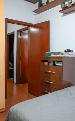 Casa à venda com 250m², 3 quartos e 2 vagas Casa à venda com 250m², 3 quartos e 2 vagasQuarto 1