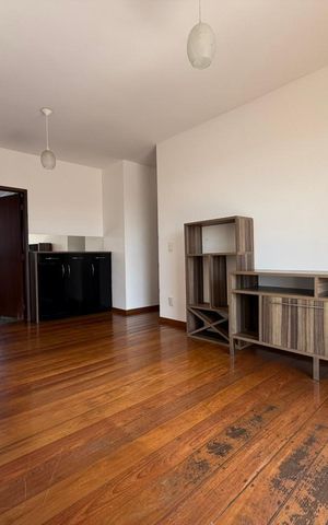 Apartamento à venda com 95m², 3 quartos e 2 vagas Apartamento à venda com 95m², 3 quartos e 2 vagasSala