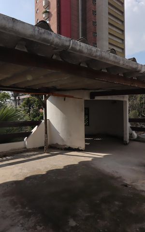 Casa à venda com 328m², 4 quartos e 4 vagasTerraço