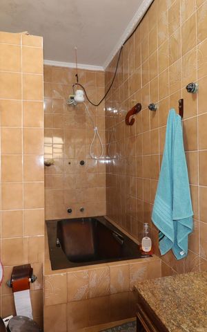 Casa à venda com 328m², 4 quartos e 4 vagasBanheiro da Suíte 3