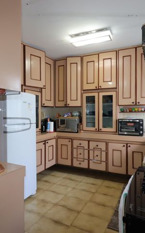 Casa à venda com 328m², 4 quartos e 4 vagasCozinha
