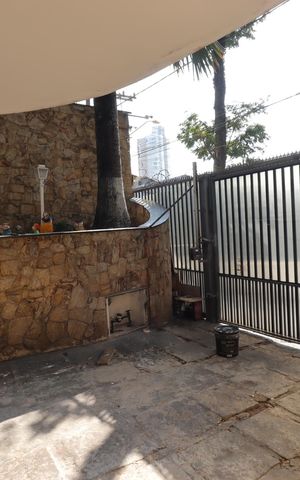 Casa à venda com 328m², 4 quartos e 4 vagasEntrada da Garagem