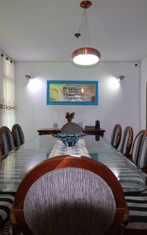 Casa à venda com 328m², 4 quartos e 4 vagasSala de Jantar