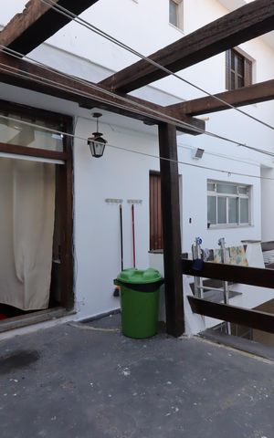 Casa à venda com 328m², 4 quartos e 4 vagasVaranda da Sala de TV 2