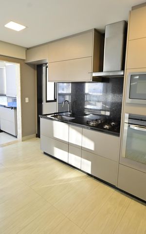Apartamento à venda com 98m², 2 quartos e 2 vagas Apartamento à venda com 98m², 2 quartos e 2 vagasCozinha