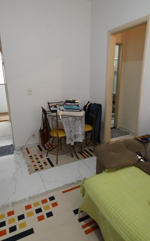 Apartamento à venda com 48m², 1 quarto e 1 vagaSala