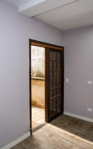 Casa para alugar com 350m², 3 quartos e 1 vagaQuarto 