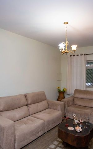 Casa para alugar com 350m², 3 quartos e 1 vagaSala