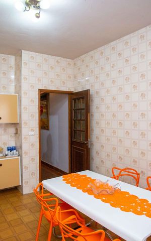 Casa para alugar com 350m², 3 quartos e 1 vagaCozinha