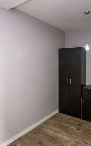 Casa para alugar com 350m², 3 quartos e 1 vagaQuarto 