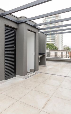 Casa à venda com 211m², 4 quartos e 2 vagas Casa à venda com 211m², 4 quartos e 2 vagasTerraço