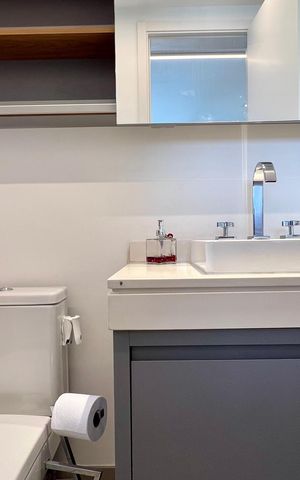 Apartamento à venda com 71m², 1 quarto e 1 vaga Apartamento à venda com 71m², 1 quarto e 1 vagaBanheiro da Suíte