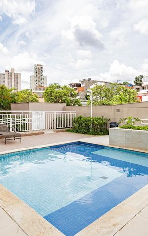 Apartamento à venda com 63m², 2 quartos e 2 vagas Apartamento à venda com 63m², 2 quartos e 2 vagasÁrea comum - Piscina