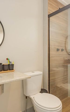 Apartamento à venda com 63m², 2 quartos e 2 vagasBanheiro da Suíte 2