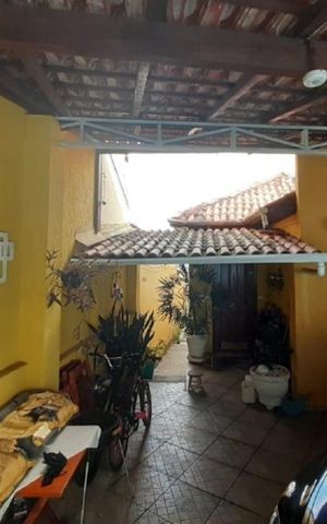 Casa à venda com 260m², 3 quartos e 2 vagas Casa à venda com 260m², 3 quartos e 2 vagasGaragem