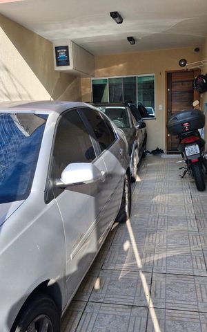 Casa à venda com 90m², 2 quartos e 2 vagas Casa à venda com 90m², 2 quartos e 2 vagasGaragem