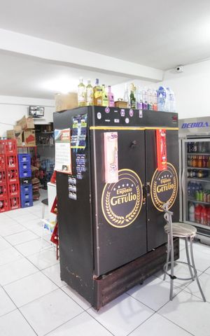 Casa à venda com 266m², 3 quartos e 1 vagaSalão da garagem