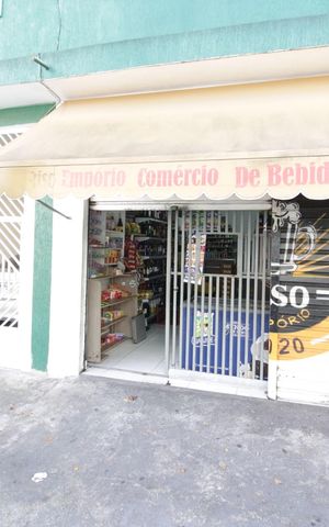 Casa à venda com 266m², 3 quartos e 1 vagaFachada
