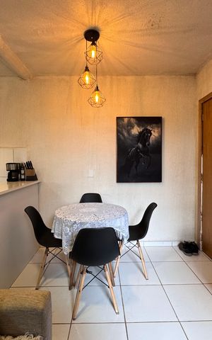 Apartamento à venda com 48m², 2 quartos e 1 vaga Apartamento à venda com 48m², 2 quartos e 1 vagaSala
