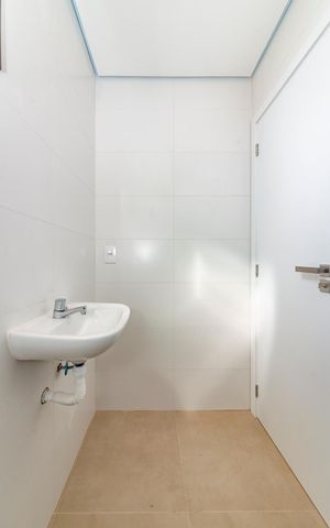 Apartamento para alugar com 160m², 4 quartos e 3 vagas Apartamento para alugar com 160m², 4 quartos e 3 vagasBanheiro de serviço