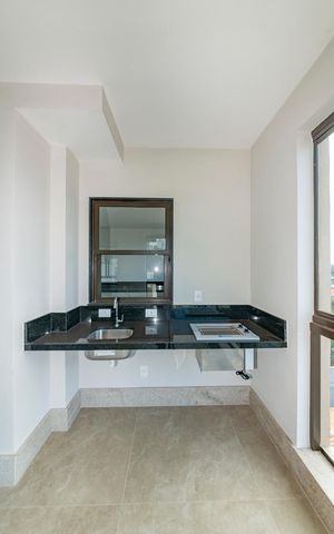 Apartamento para alugar com 160m², 4 quartos e 3 vagas Apartamento para alugar com 160m², 4 quartos e 3 vagasVaranda