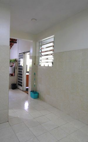 Casa à venda com 400m², 4 quartos e 6 vagasCopa