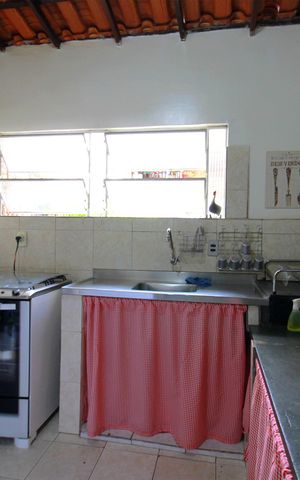 Casa à venda com 400m², 4 quartos e 6 vagasCozinha