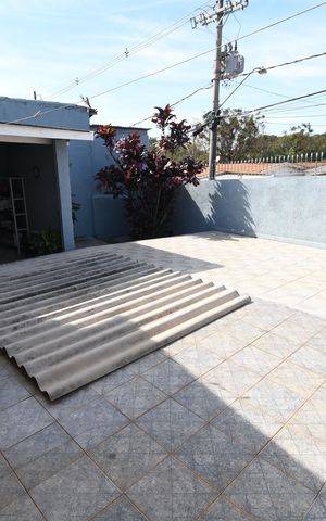Casa à venda com 100m², 2 quartos e 3 vagasQuintal