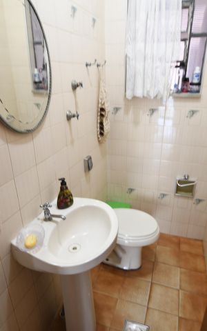 Casa à venda com 100m², 2 quartos e 3 vagasLavabo