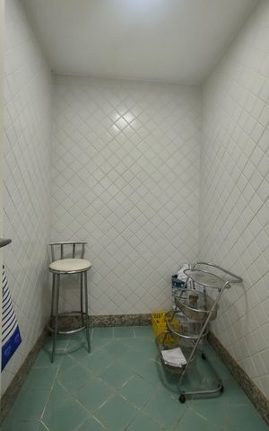 Casa de condomínio à venda com 600m², 4 quartos e 5 vagasDespensa