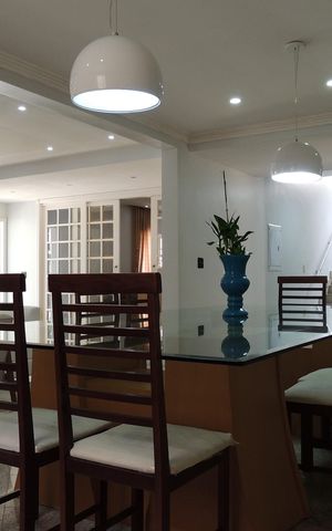 Casa de condomínio à venda com 600m², 4 quartos e 5 vagasSala 2