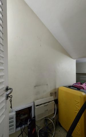 Casa de condomínio à venda com 600m², 4 quartos e 5 vagasCorredor