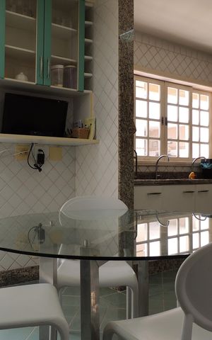 Casa de condomínio à venda com 600m², 4 quartos e 5 vagasCozinha 