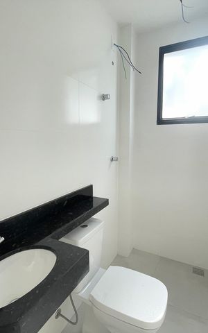 Apartamento à venda com 86m², 2 quartos e 2 vagasBanheiro social